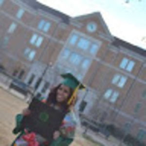 Meet your Posher, Vanessa